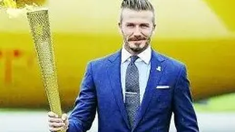 “震惊！埃弗顿名将盖耶现场失控，一记耳光送队友基恩红牌离场，现场观者无不瞠目！”